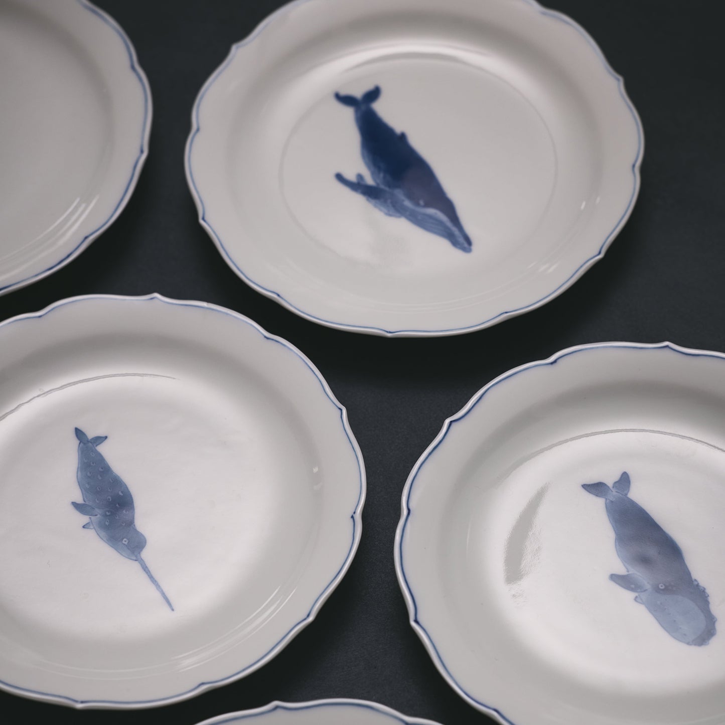 Whale Motif Plate – Kikyo-Rim 4-inch