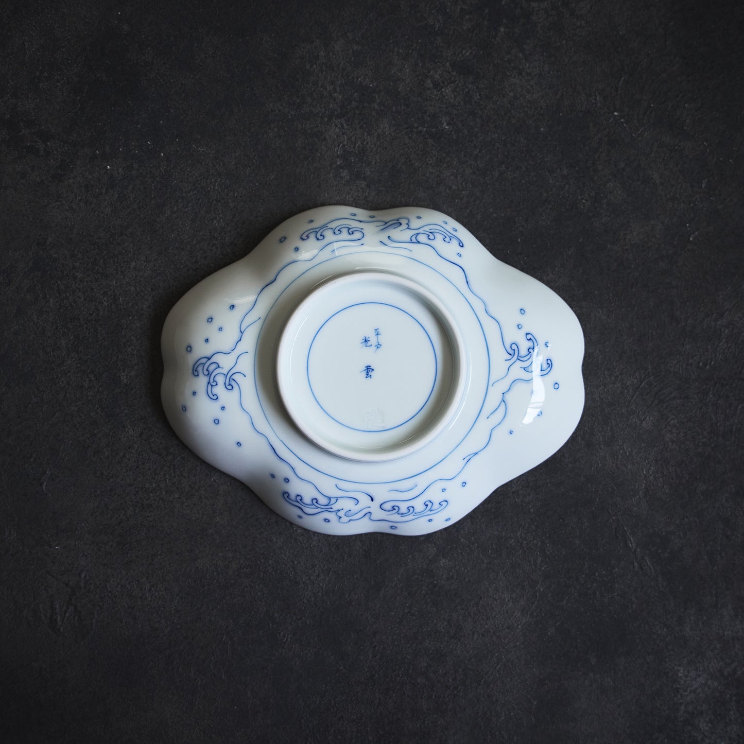 Mokko-shaped Plate – Sperm Whale with Waves