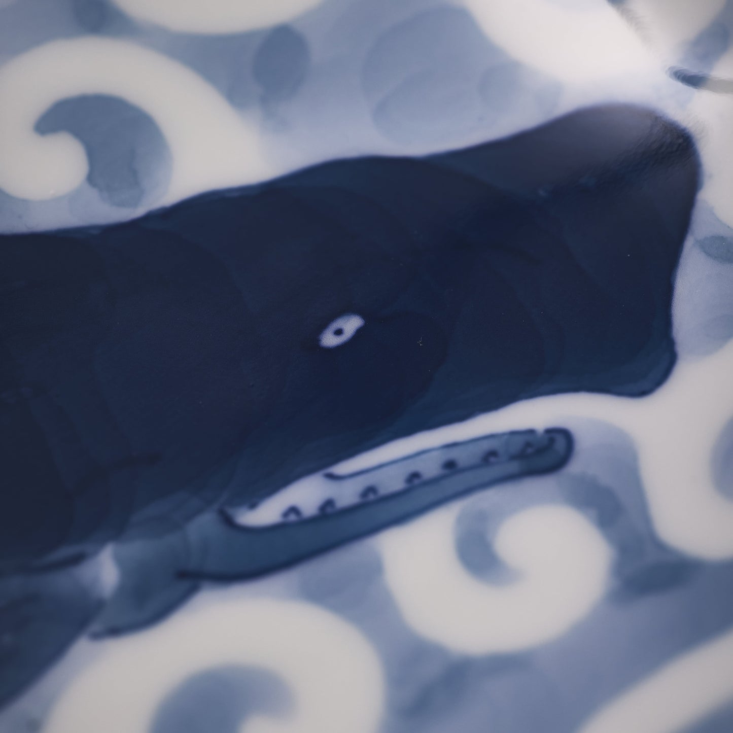 Mokko-shaped Plate – Sperm Whale with Waves