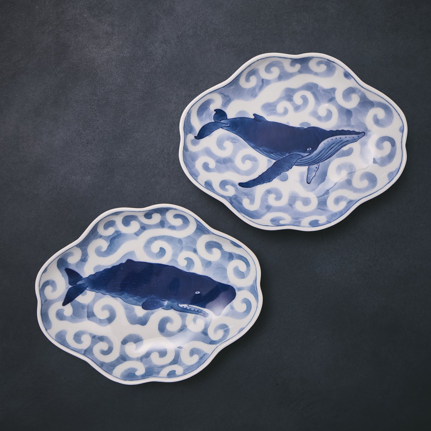 Mokko-shaped Plate – Sperm Whale with Waves